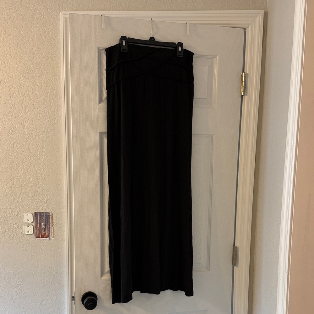 Max Studio Classic Black Maxi Skirt